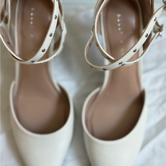 Kelly & Katie | White Strappy Women's Heels - Picture 1 of 6